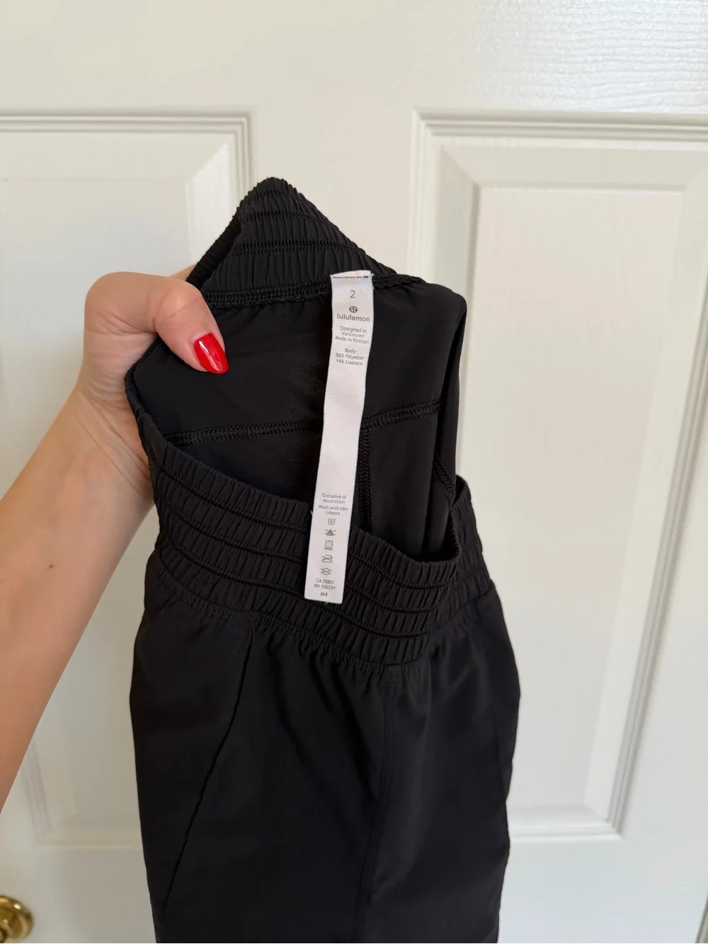 Lululemon Wanderer Wide Leg Travel Pant in Black Size 2